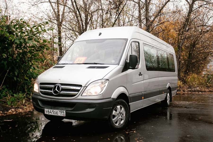 Микроавтобус Mercedes-Benz Sprinter